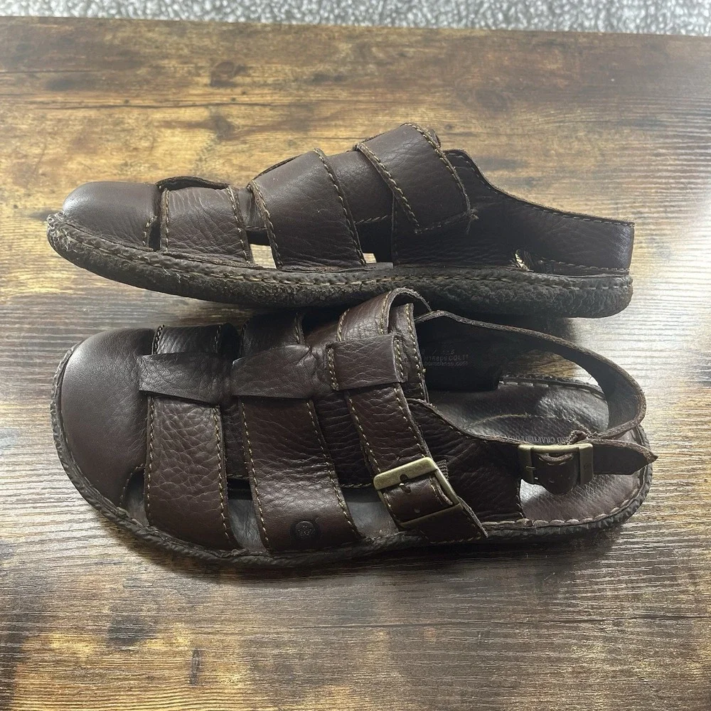 Born Fisherman Sandals Dark Brown Leather Men's Size 9 Buckle Closed Toe Vintage